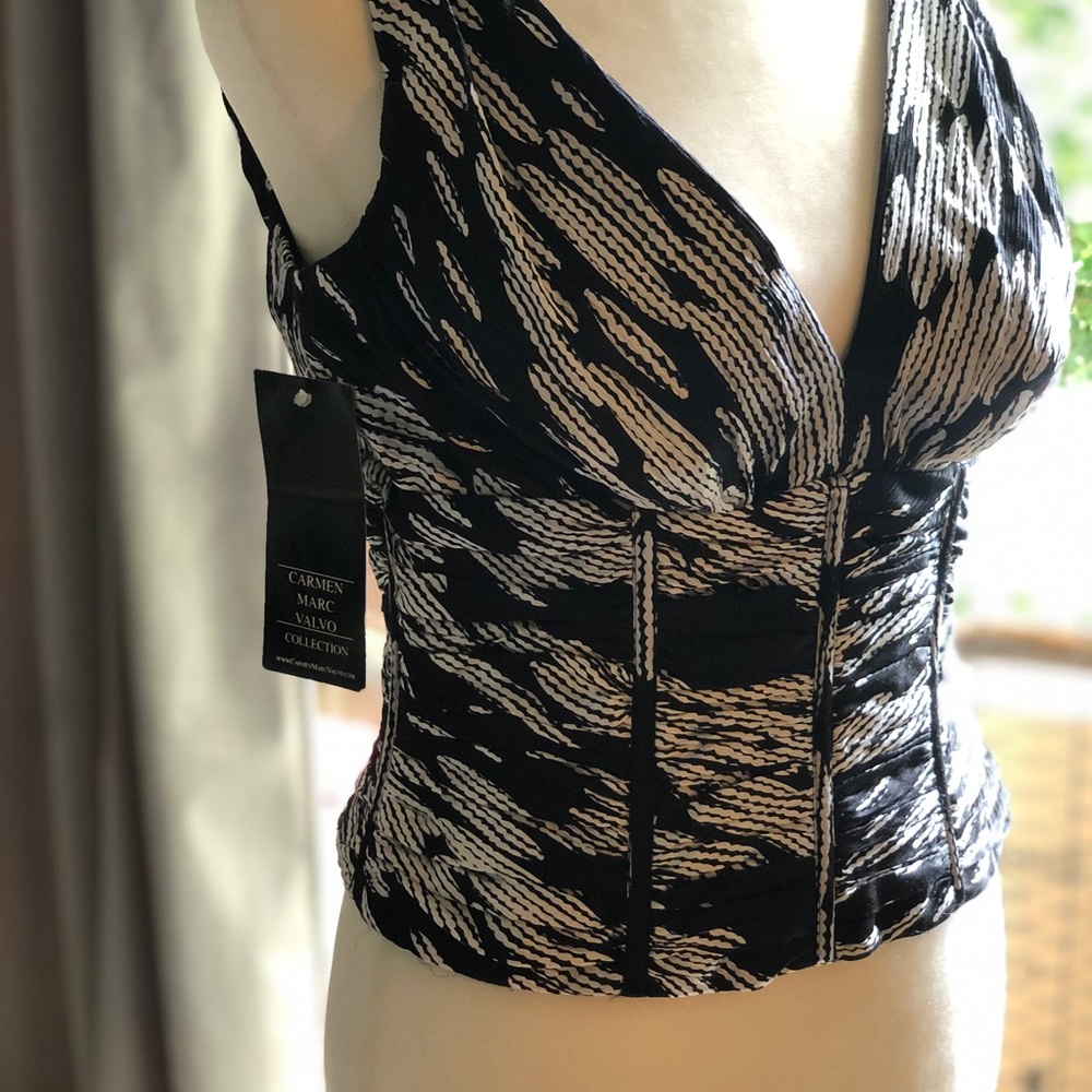 Beautiful never worm Carmen Marc Valvo top.